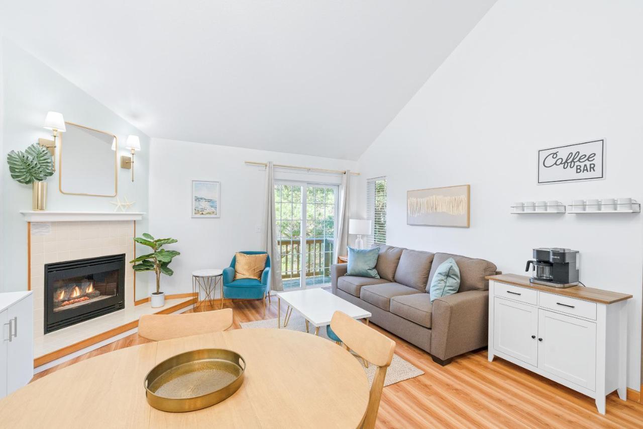 Cannon Beach Vibes, Steps To The Beach,Wifi,3 Full Bedroom En Suites With 3 Fireplaces,Near Downtown 外观 照片